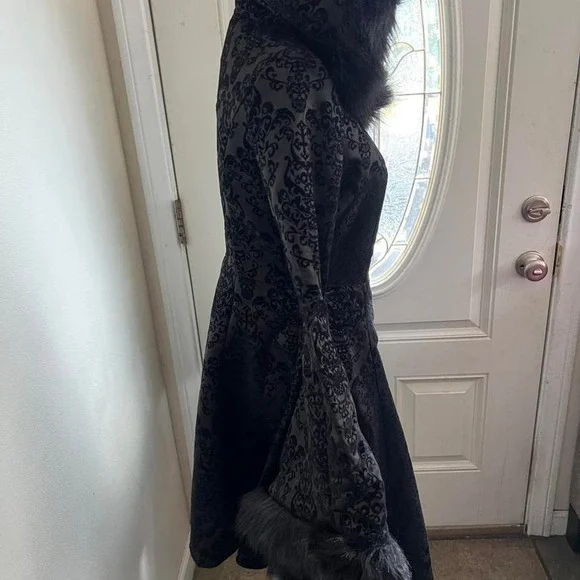 Killstar moonspell hooded coat flare sleeve size small - Picture 5 of 7